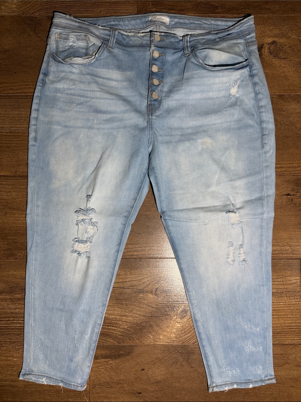 KanCan Kurvy High-Rise Light Wash Distressed Skinny Jeans - Size 36